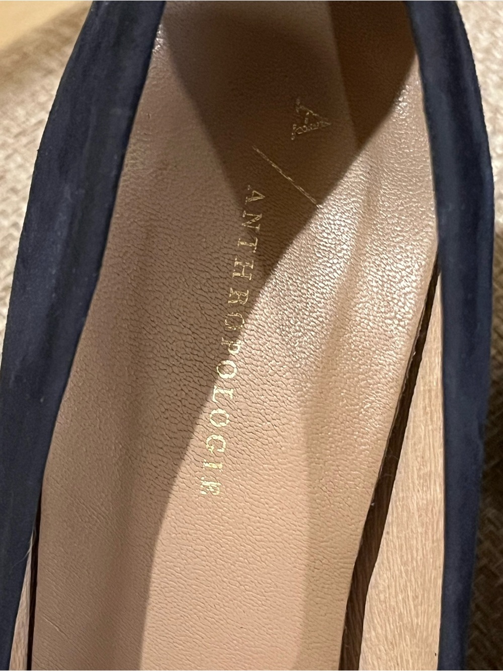 Anthropologie suede navy blue block heel pumps w/ faux fur pompons. Vintage. 6.5 - Picture 8 of 15